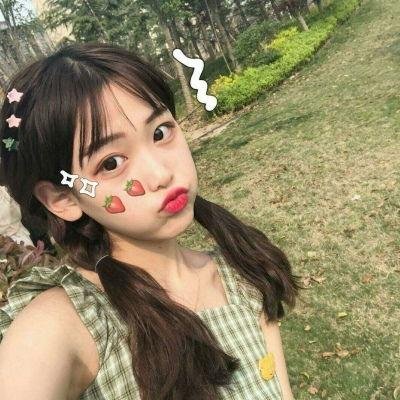 玉湖裸女
